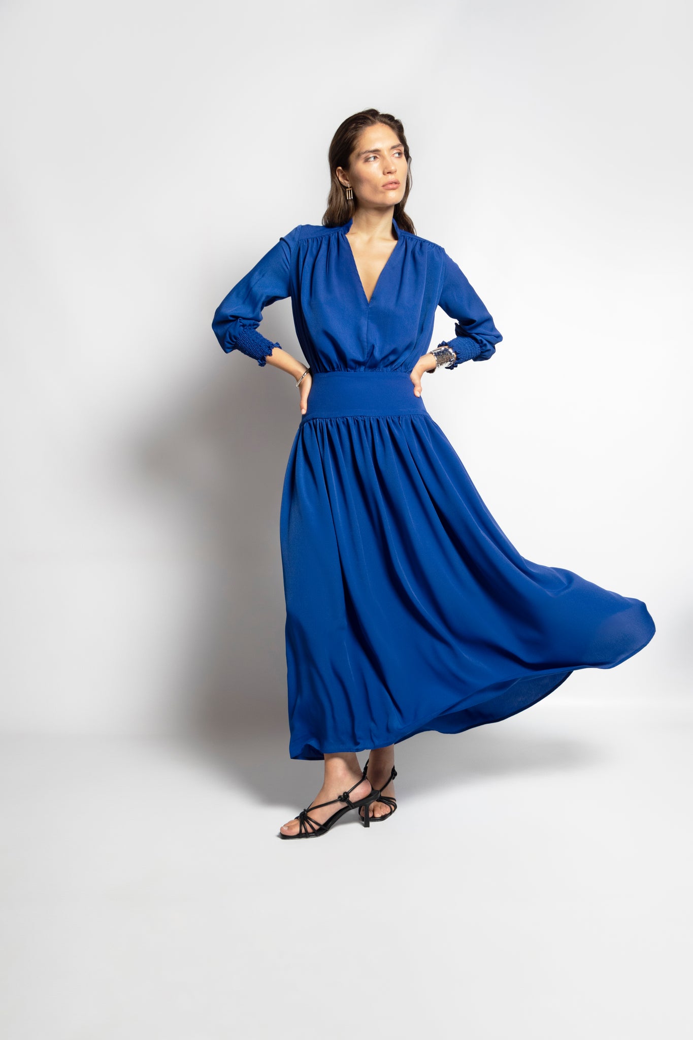 Vestido Beatriz azul Klein