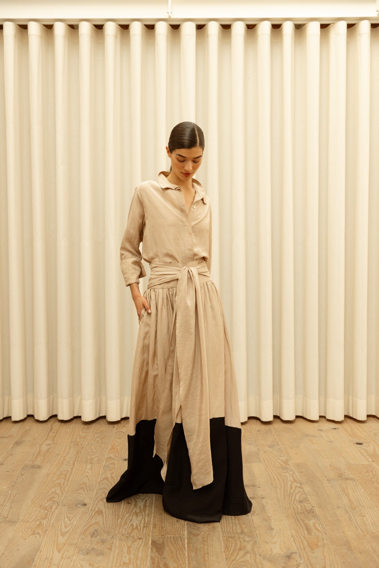 Blusa Bessette Beige