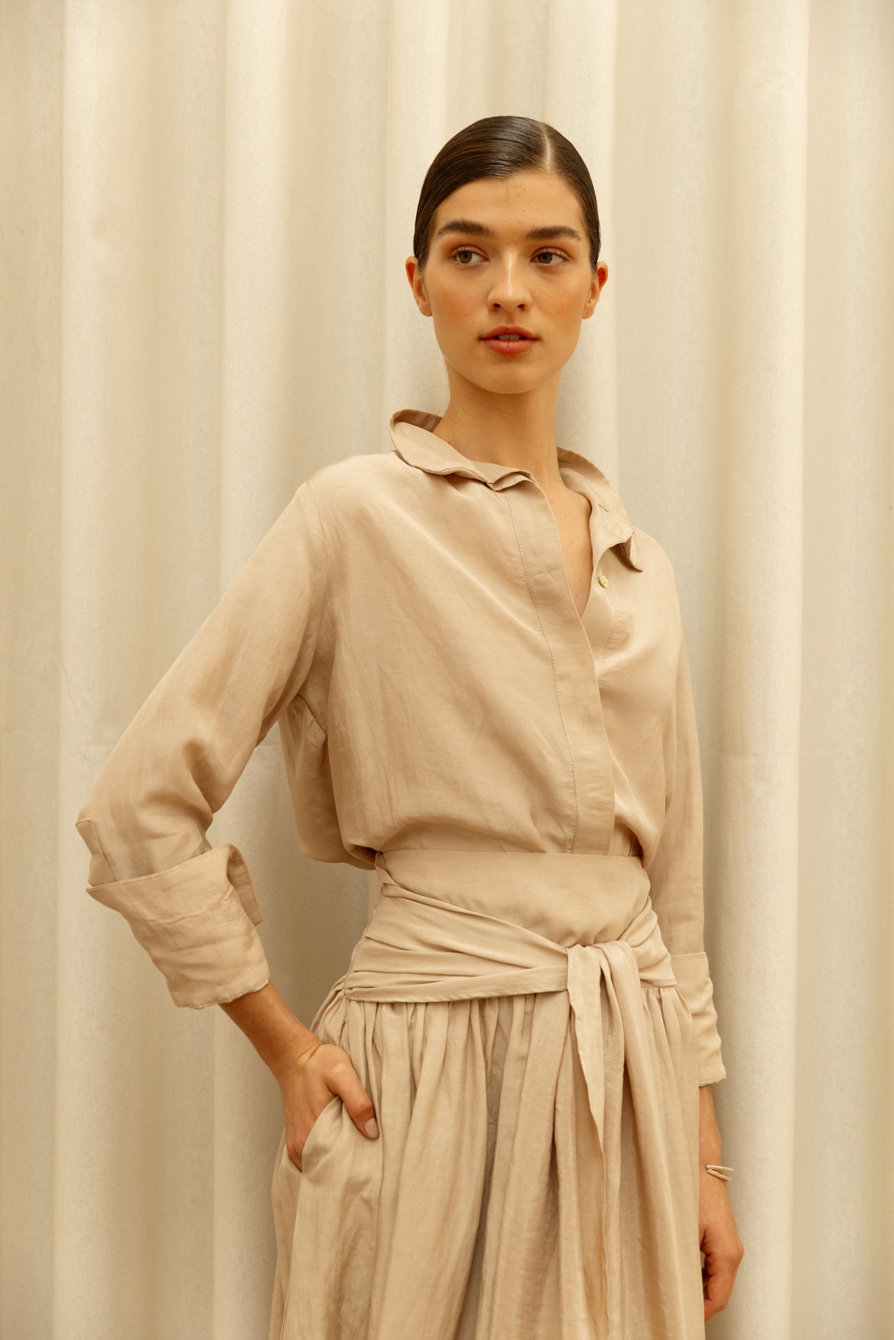 Blusa Bessette Beige
