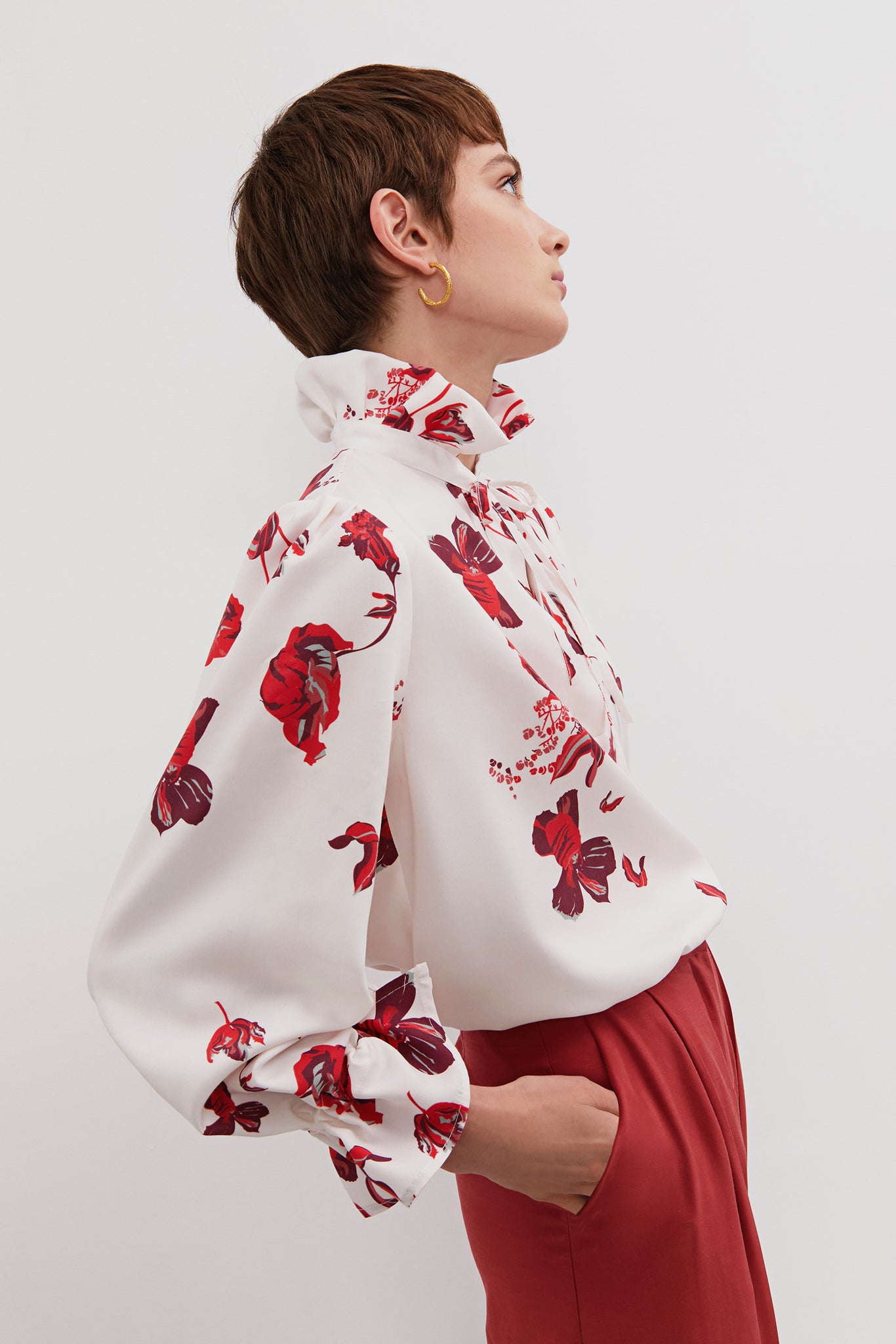 Blusa Xoel Cruda Flor Roja